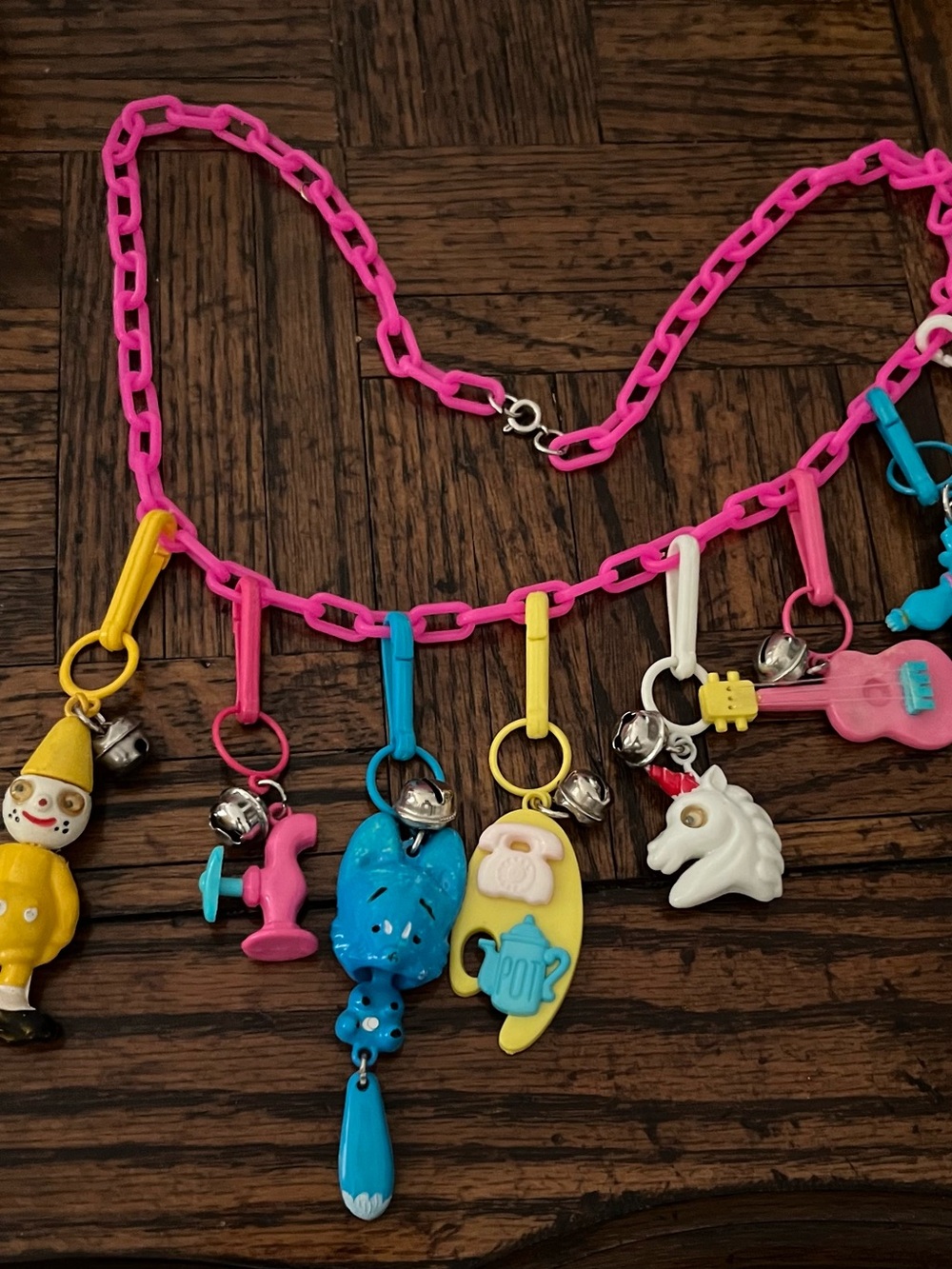 Vintage 80s bell charm necklace (pink3)
